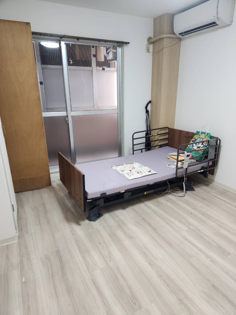 残置物撤去　不用品回収　　 遺品整理　ゴミ屋敷　清掃　引っ越し