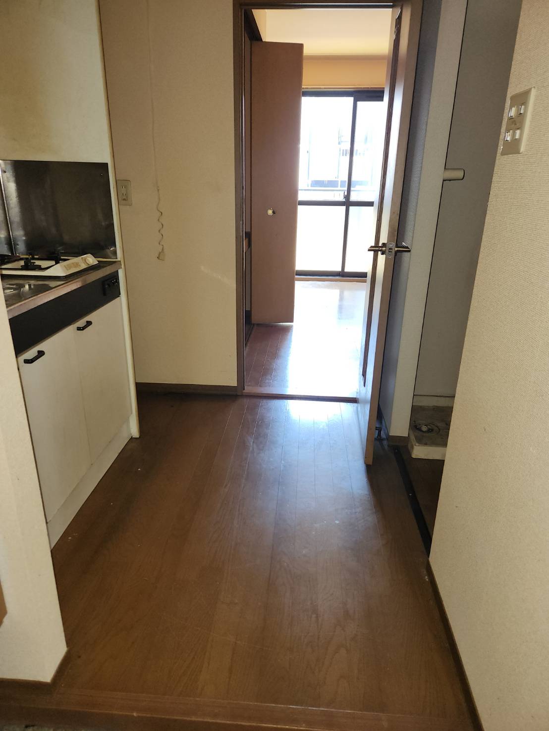 京都市伏見区　残置物撤去　不用品回収　遺品整理　堺市堺区　AZARS　アザース